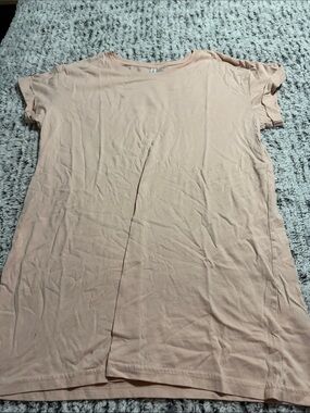 Divided Girls Short Sleeve Crewneck Tee in Light Blush